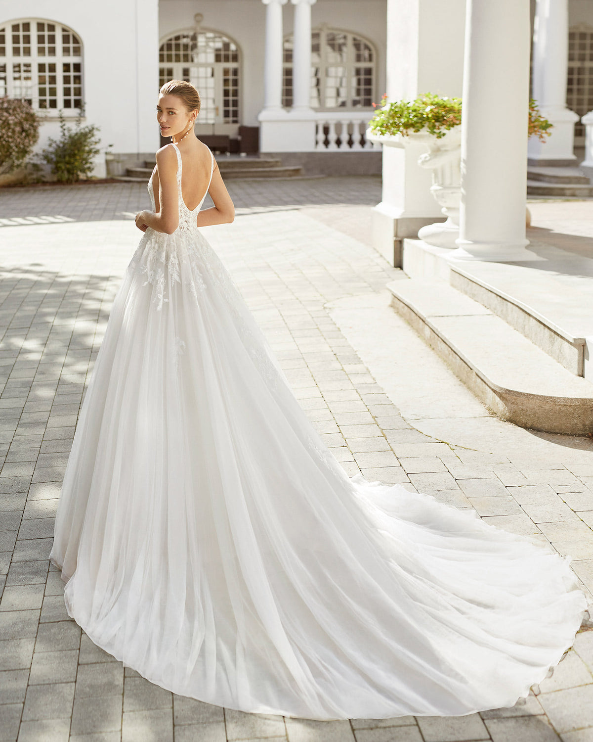 Adriana Alier Shyrax Talla 6