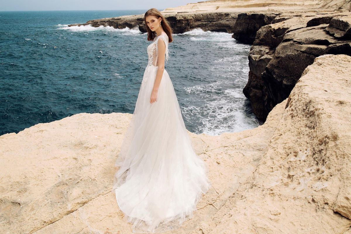 Aria Bride Anita Talla 6